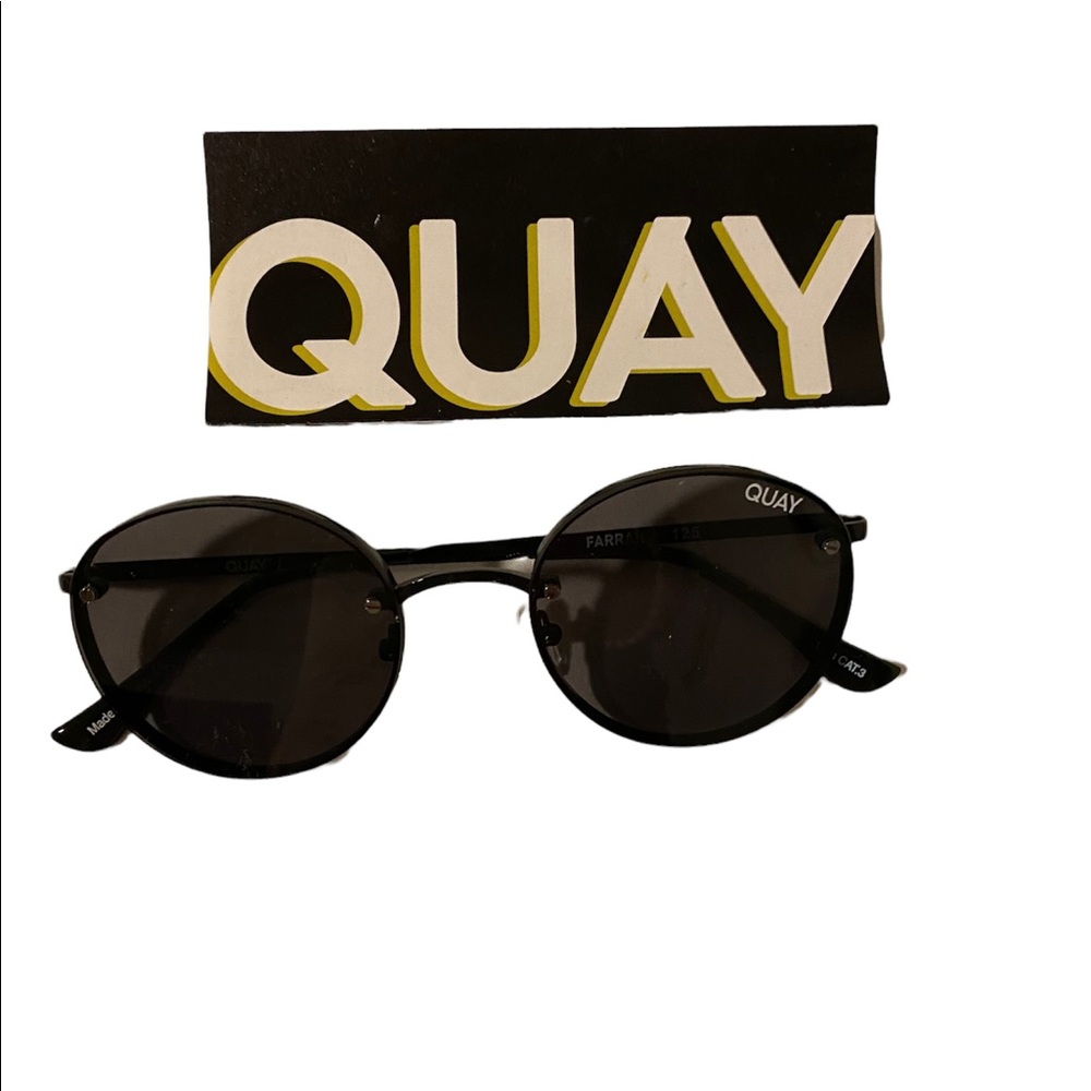 Quay “Farrah” Sunglasses Unisex